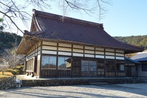 山の主の青大将の姿を描いた図