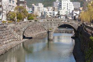 池の神様の姿を描いた図